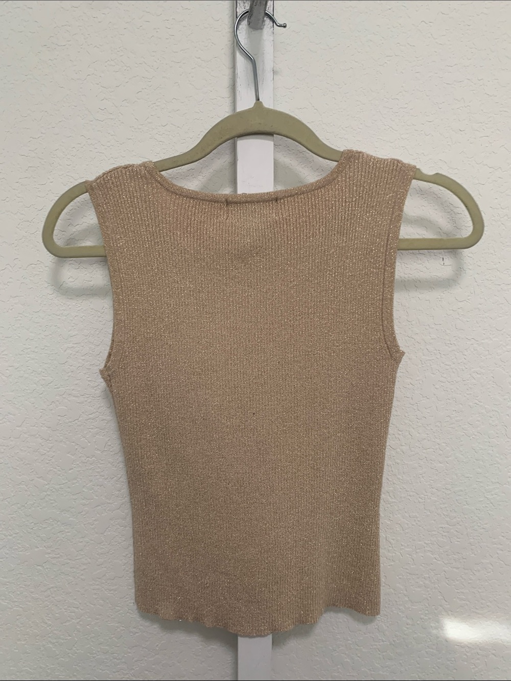 Y2K Finity Metallic Beige Ribbed Tank Top - Picture 4 of 6